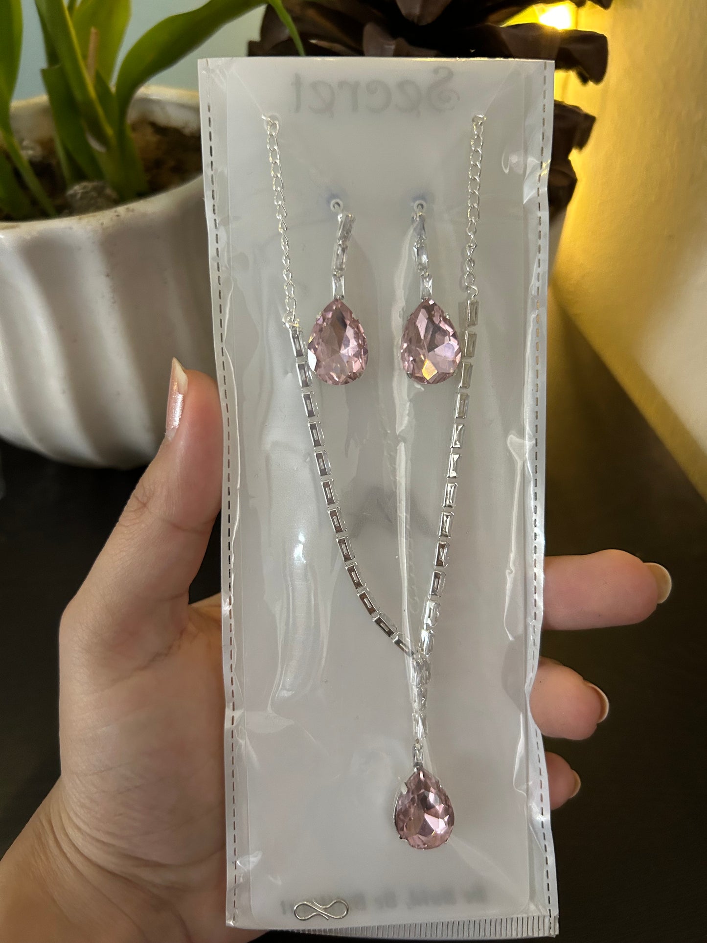 Drop Necklace Set - Pink