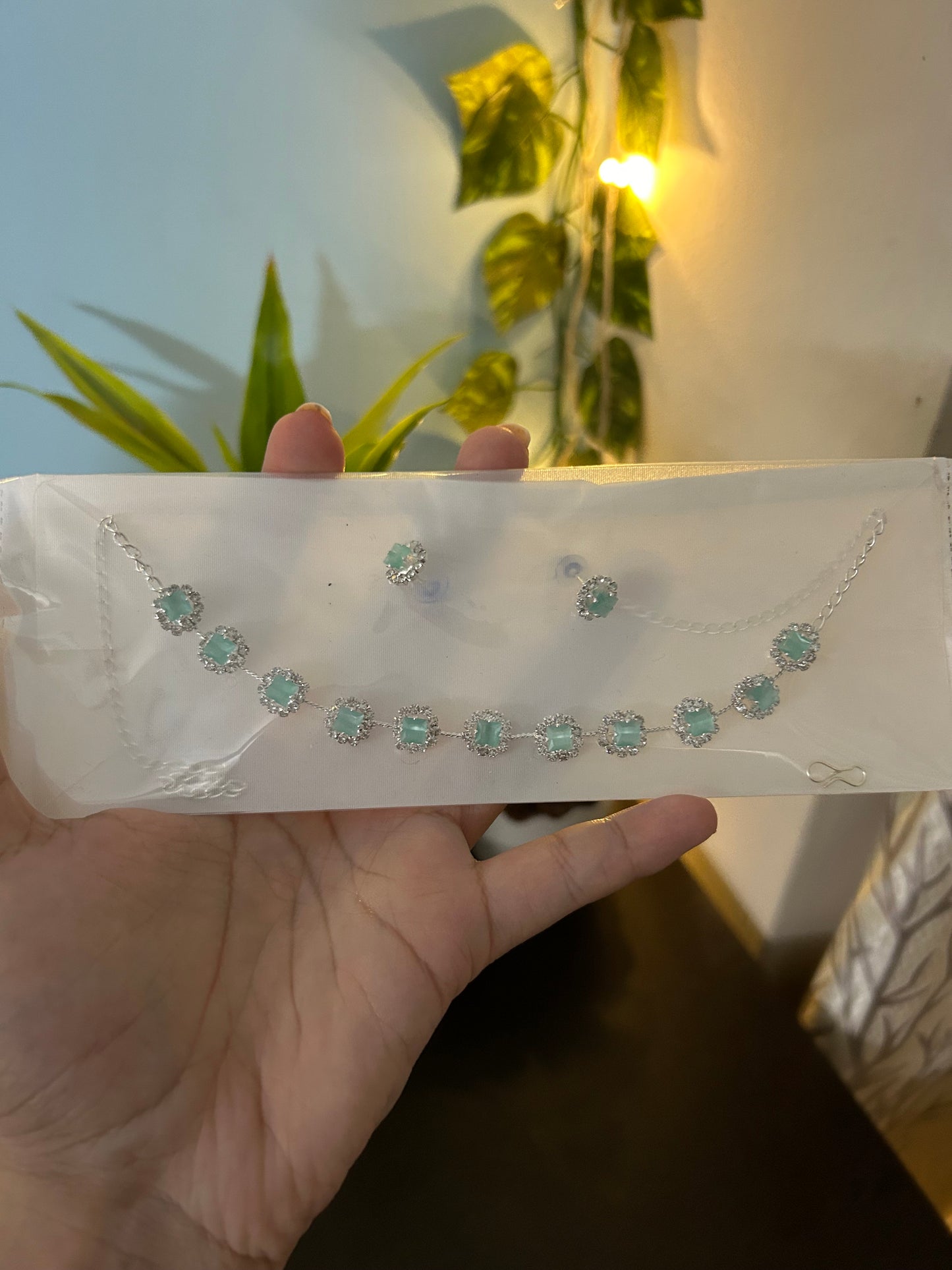 Radiant Round Necklace Set - Green