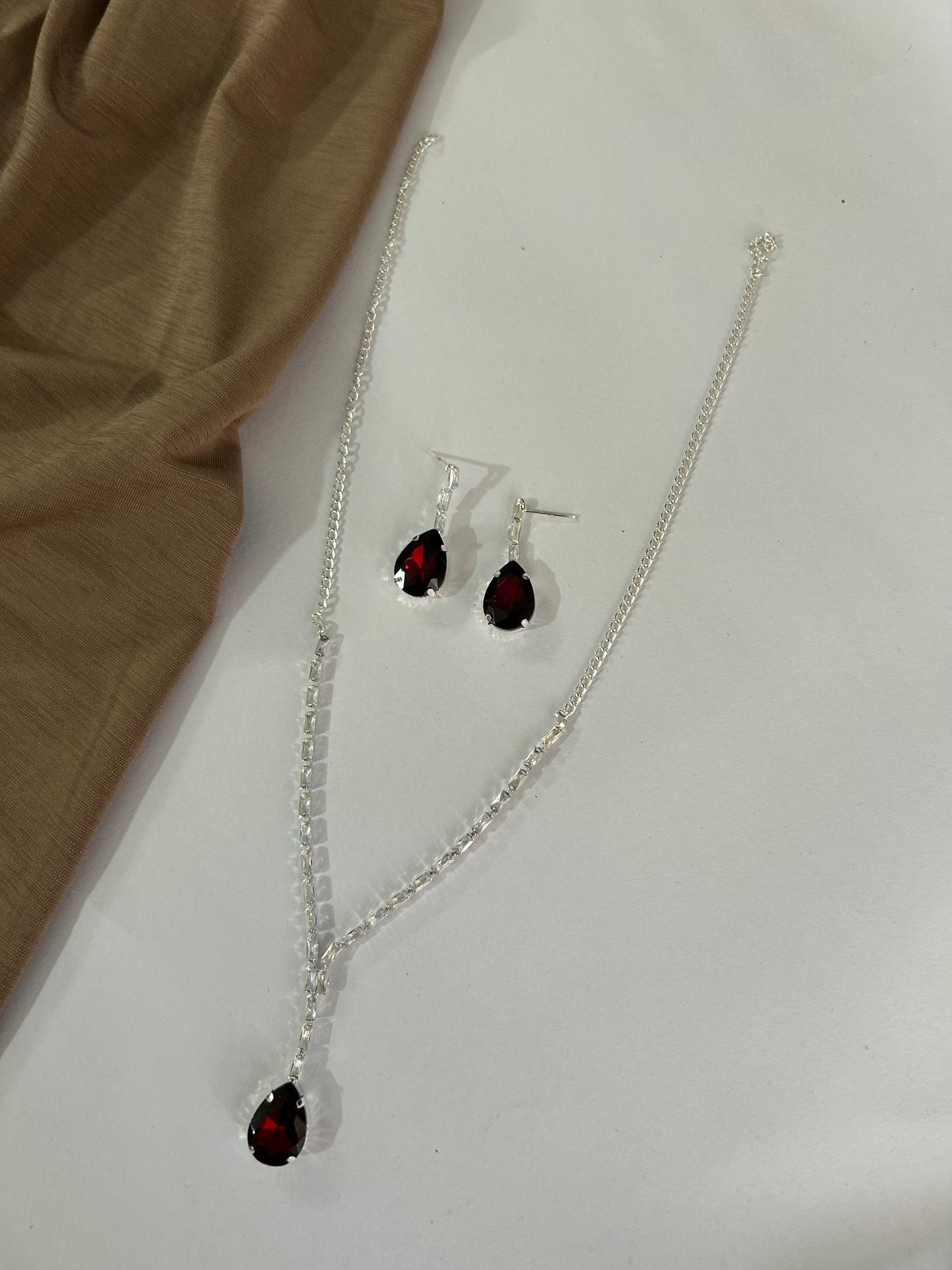 Drop Necklace Set - Red