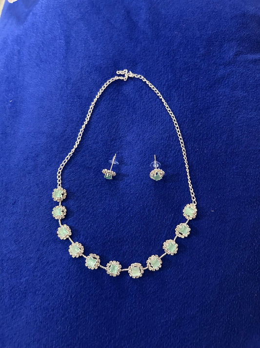 Radiant Round Necklace Set - Green