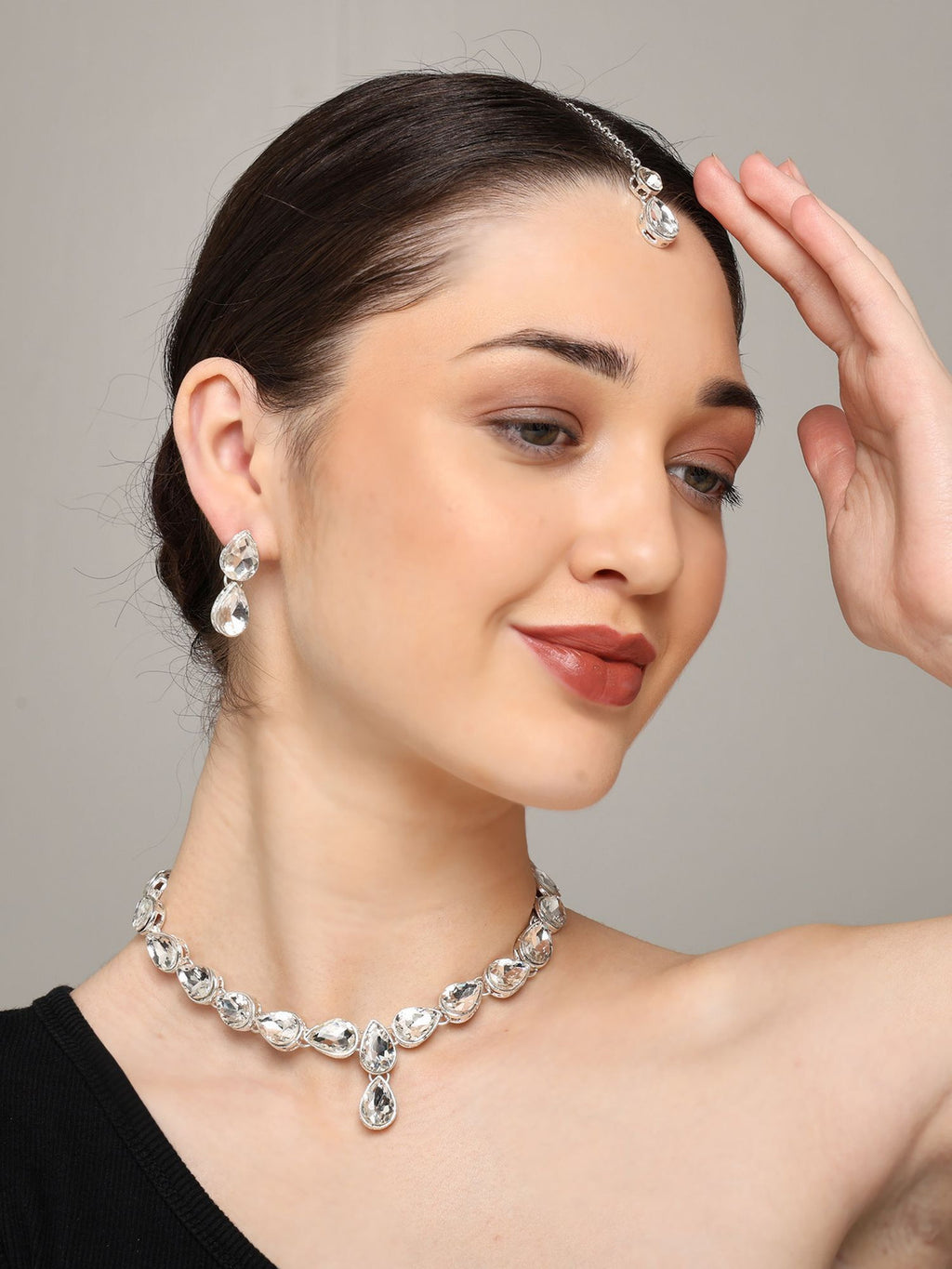 Ethnic Necklace Set - White