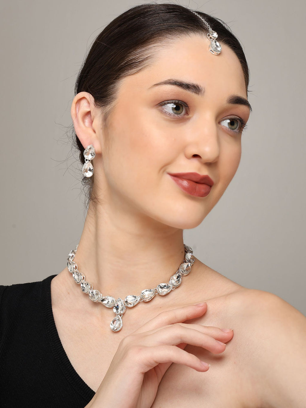 Ethnic Necklace Set - White