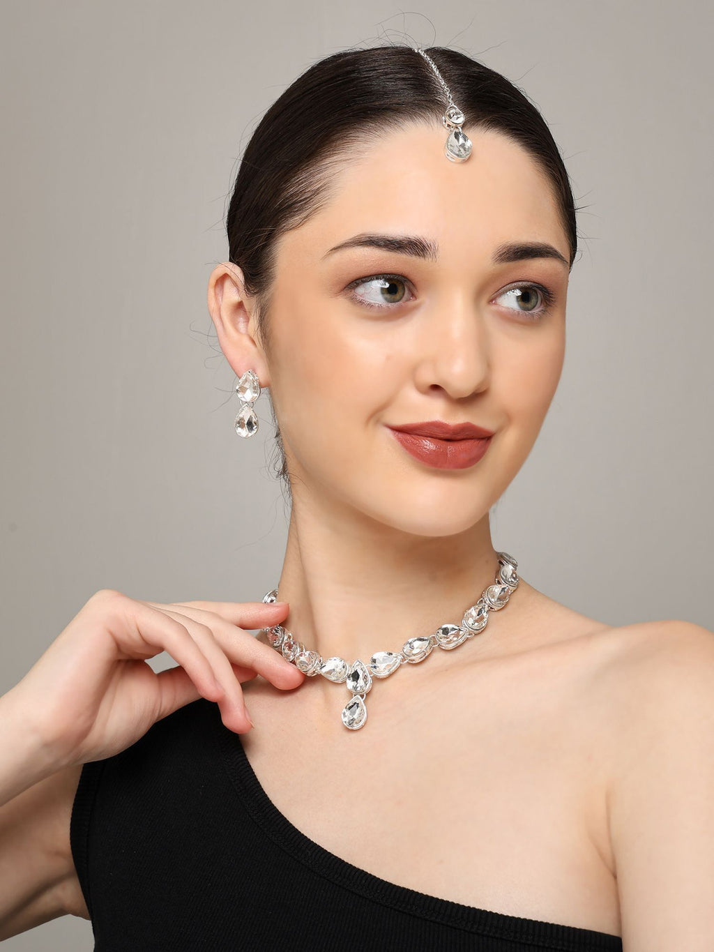 Ethnic Necklace Set - White